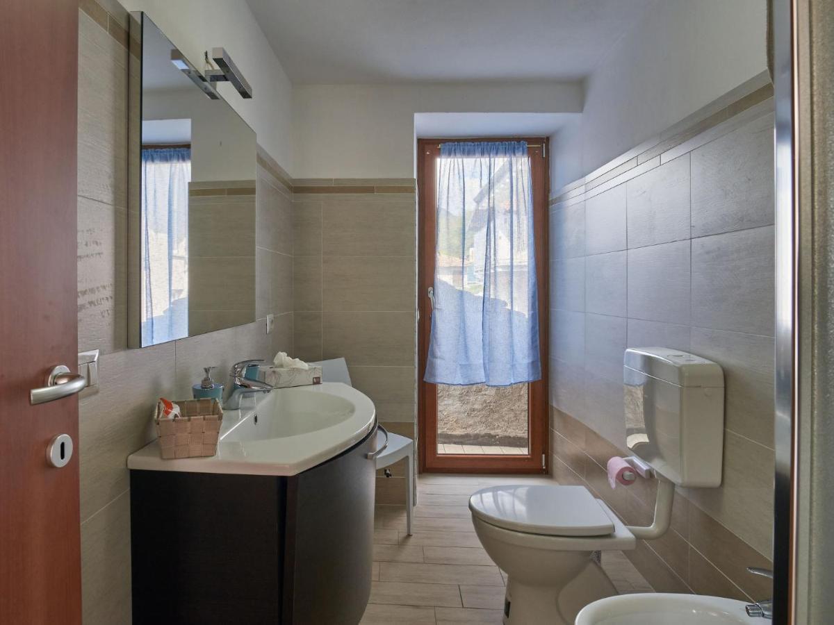 Apartment Rustico Maria - Dma390 By Interhome Vercana Dış mekan fotoğraf