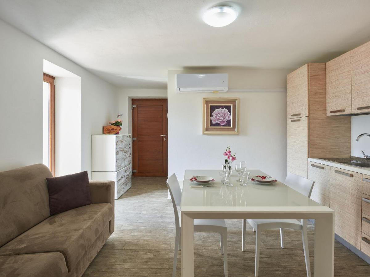 Apartment Rustico Maria - Dma390 By Interhome Vercana Dış mekan fotoğraf